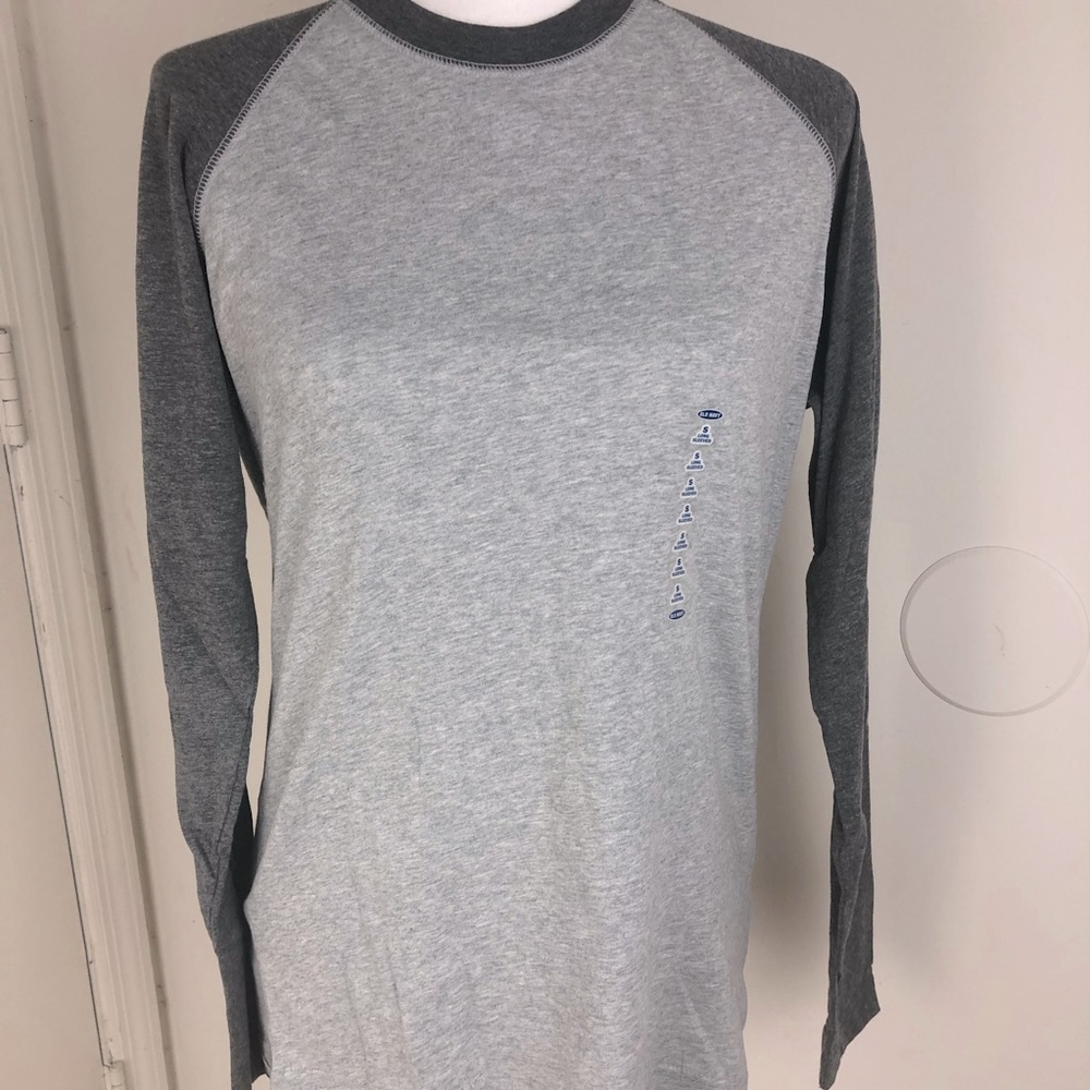NWT Small Old Navy Grey Raglan Long Sleeve Shirt